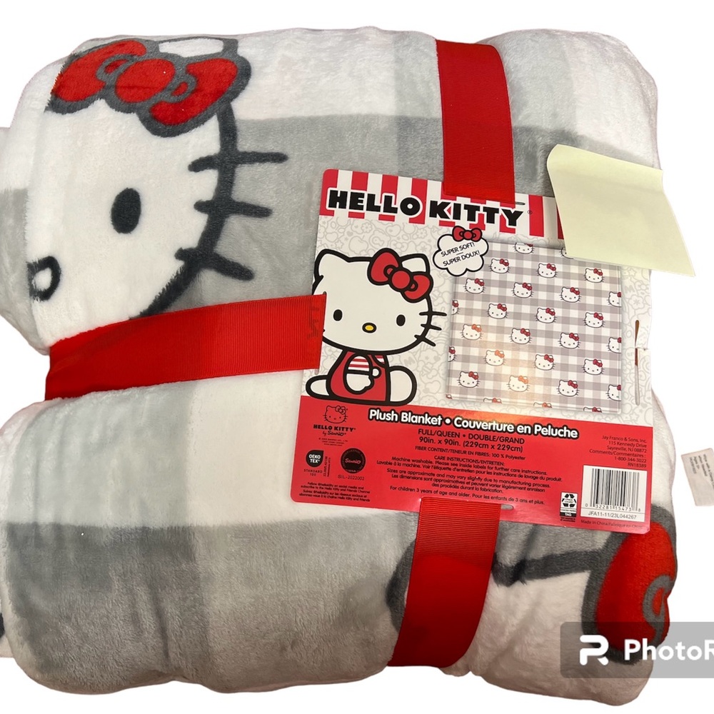 Hellokitty Blanket NWT